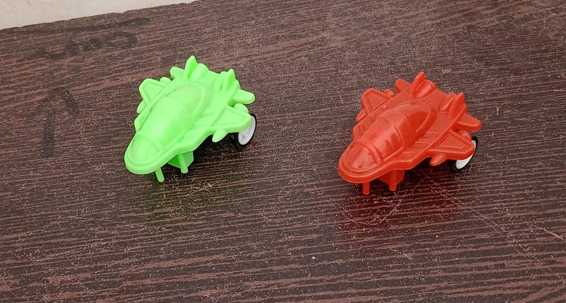 Small pull back plane toy Small pull back plane toy